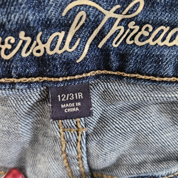 Universal Thread Jeans - Picture 3 of 5